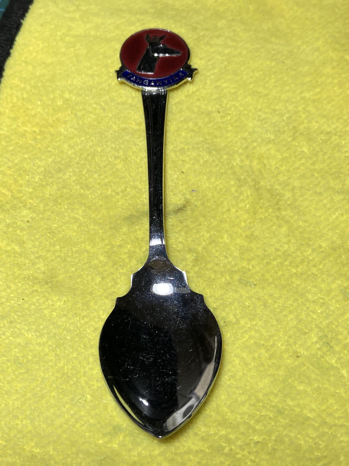 2025年第一百二十七场(总第一百五十三场）外国好品章牌、散币(免佣金) 英国🇬🇧谢菲尔德产镀铬不锈钢餐勺