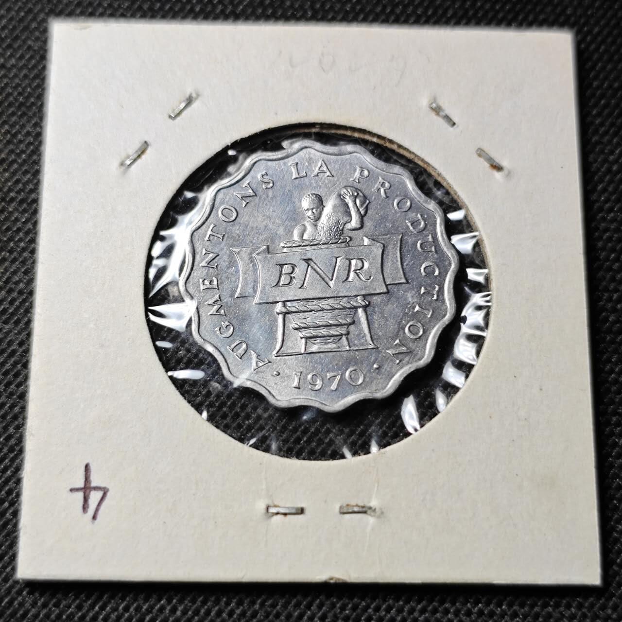 KK钱币收藏小铺  第368场  2月预留时间 周末发货  1970卢旺达2法郎 好品