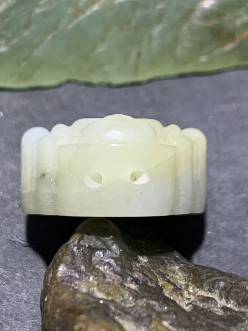 天然A货糯种翡翠雕刻通货弥勒佛吊坠一个！