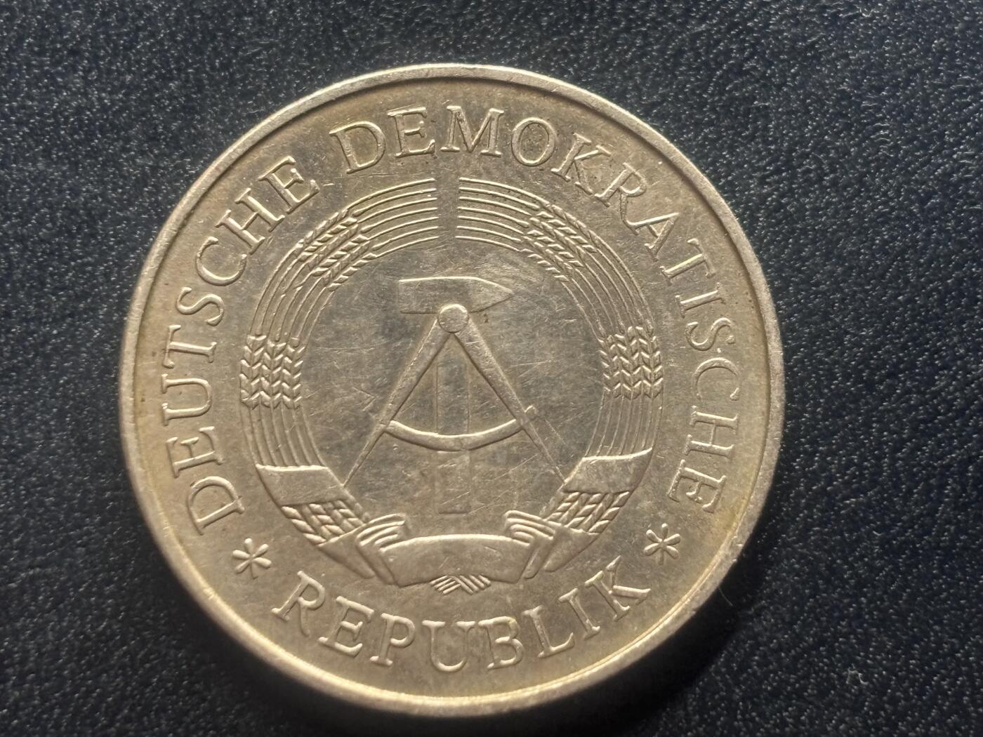 邮泉阁限时拍卖第三十五场 德国硬币专场（硬币在国外。请付邮费6元。） 东德（德意志民主共和国）1969年5马克纪念币