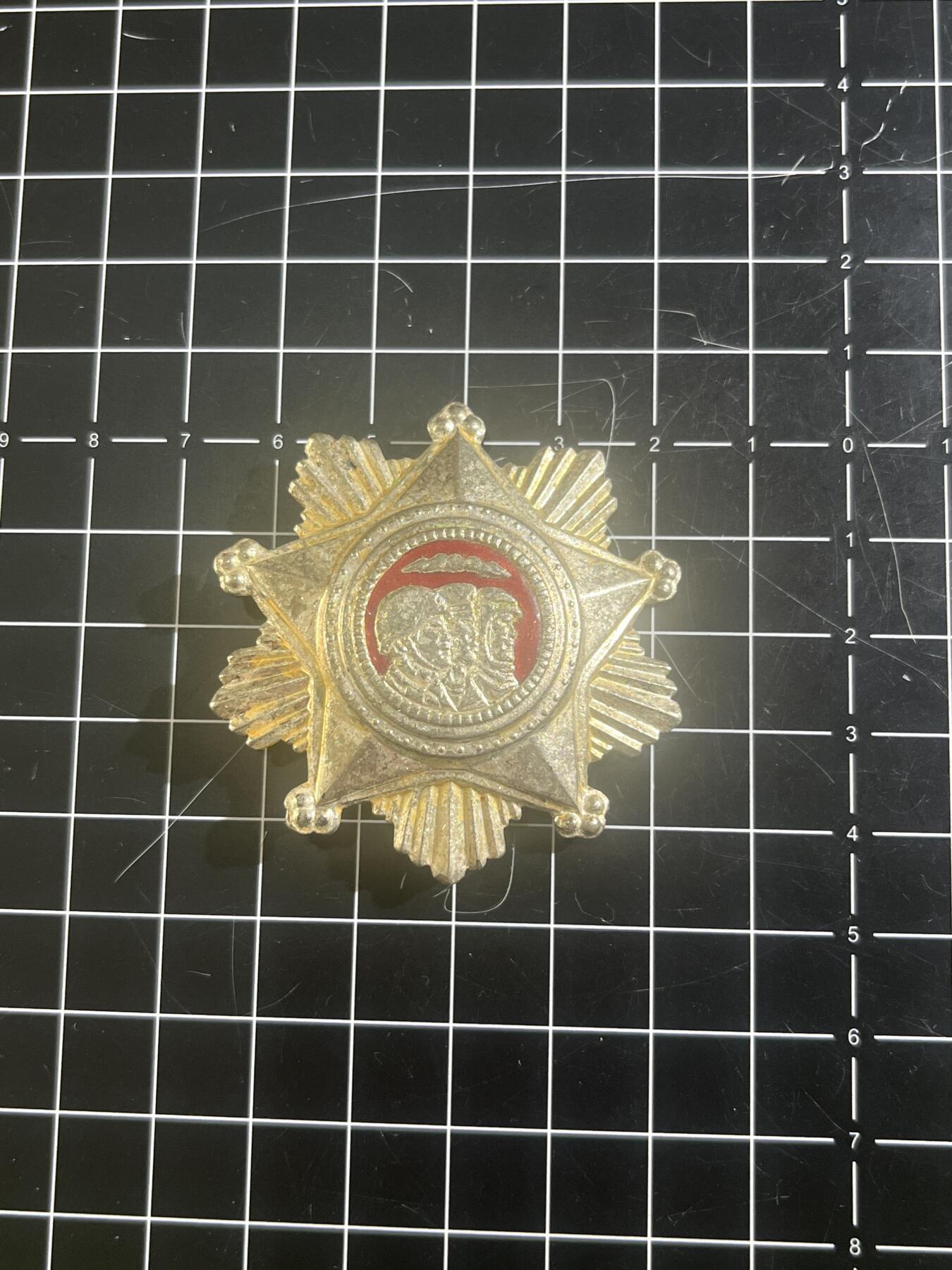 古冰库章牌勋赏收藏第46场拍卖 朝鲜海陆空三军纪念章