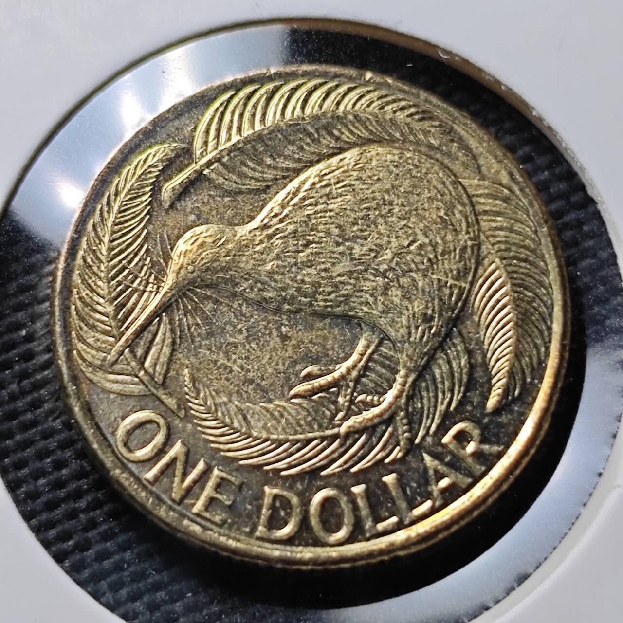 KK钱币收藏小铺  第367场  2月预留时间 周末发货  2015新西兰1元