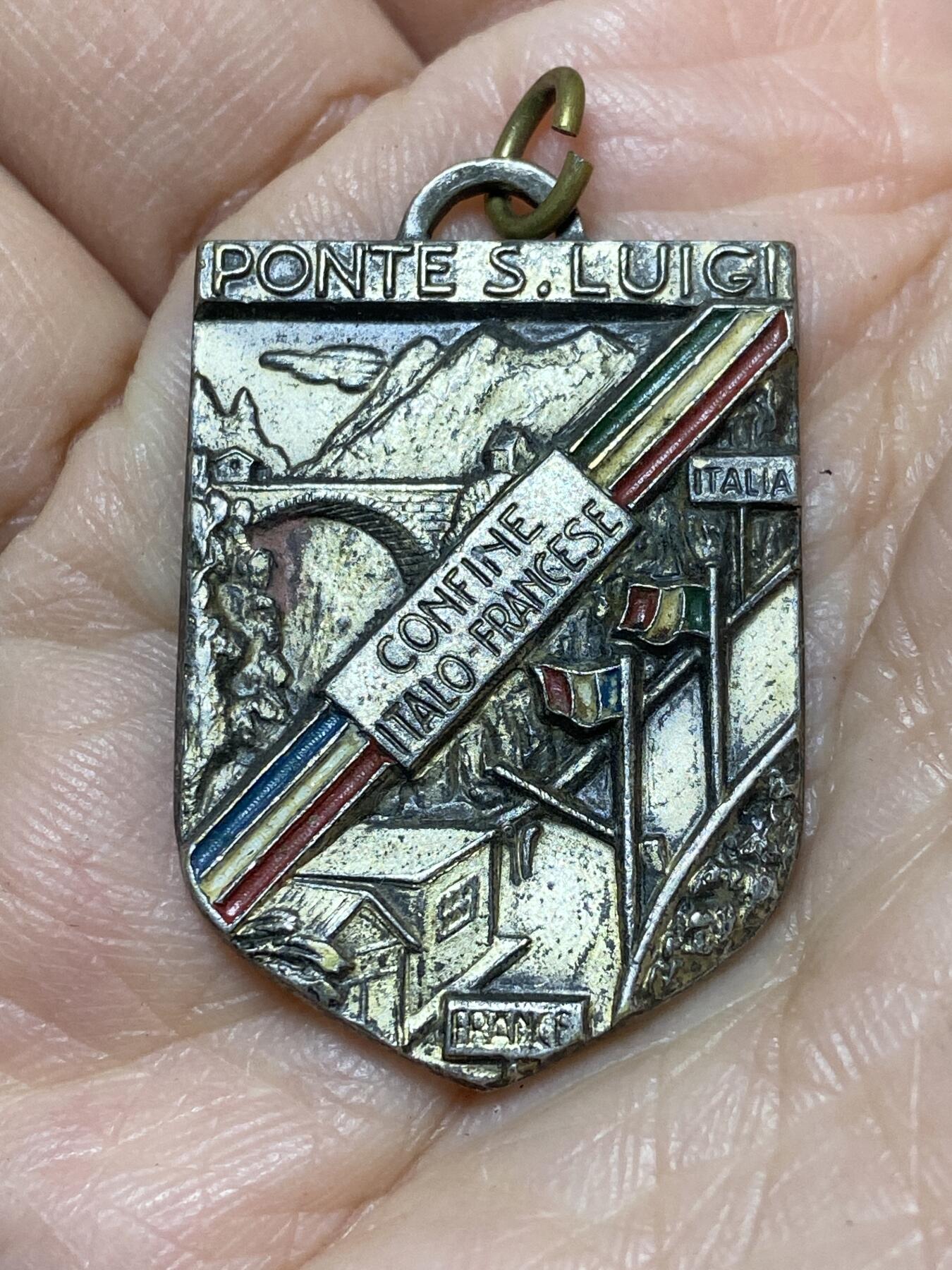 2025年第一百二十七场(总第一百五十三场）外国好品章牌、散币(免佣金)