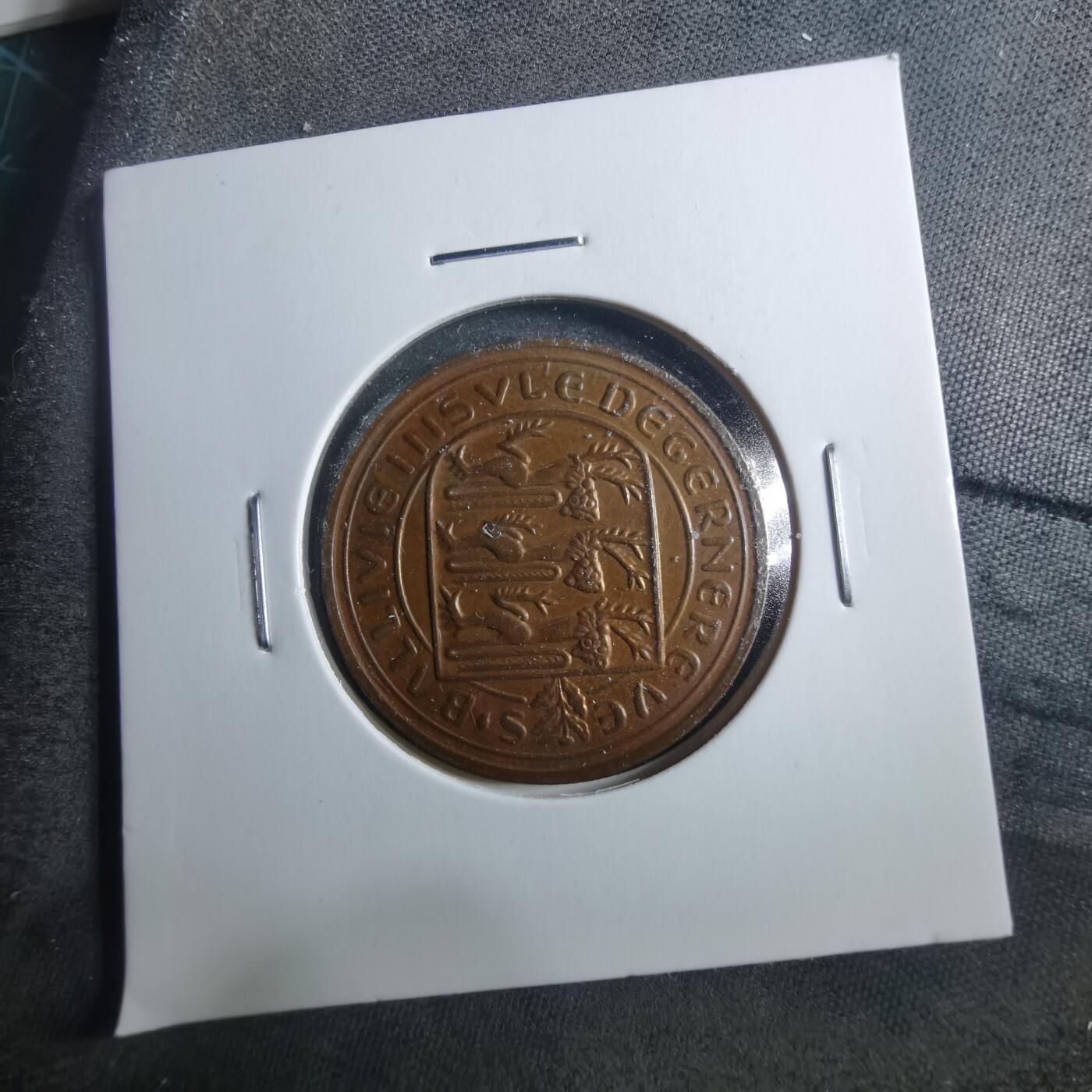 沼泽如烟--第899场 根西1979年2便士