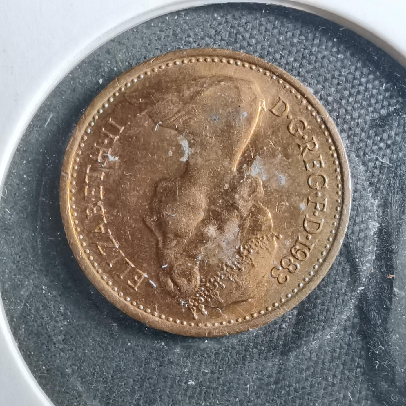 沼泽如烟--第899场 英国1983年半便士