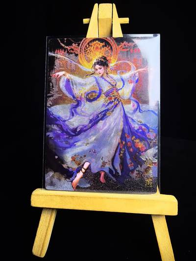 无佣金 不寄存 不收拍 链接少 我只是一个小小的卡牌收藏玩家  满150包邮非偏远  需要多宫大佬请私聊 部分卡牌设有底价（不想玩的那么累，即使有底价也会比市场价便宜的多，懂的自然懂） 拒绝小号抬价 大家放心拍 所有拍品部分套有卡膜 部分卡牌多宫 自制卡牌 不包厂瑕 放大镜 品控 勿拍 流拍商品会循环 感谢大家支持 留个关注 不定时上新 谢谢 - 奇点卡牌 宗Rich 赵飞燕 粗闪