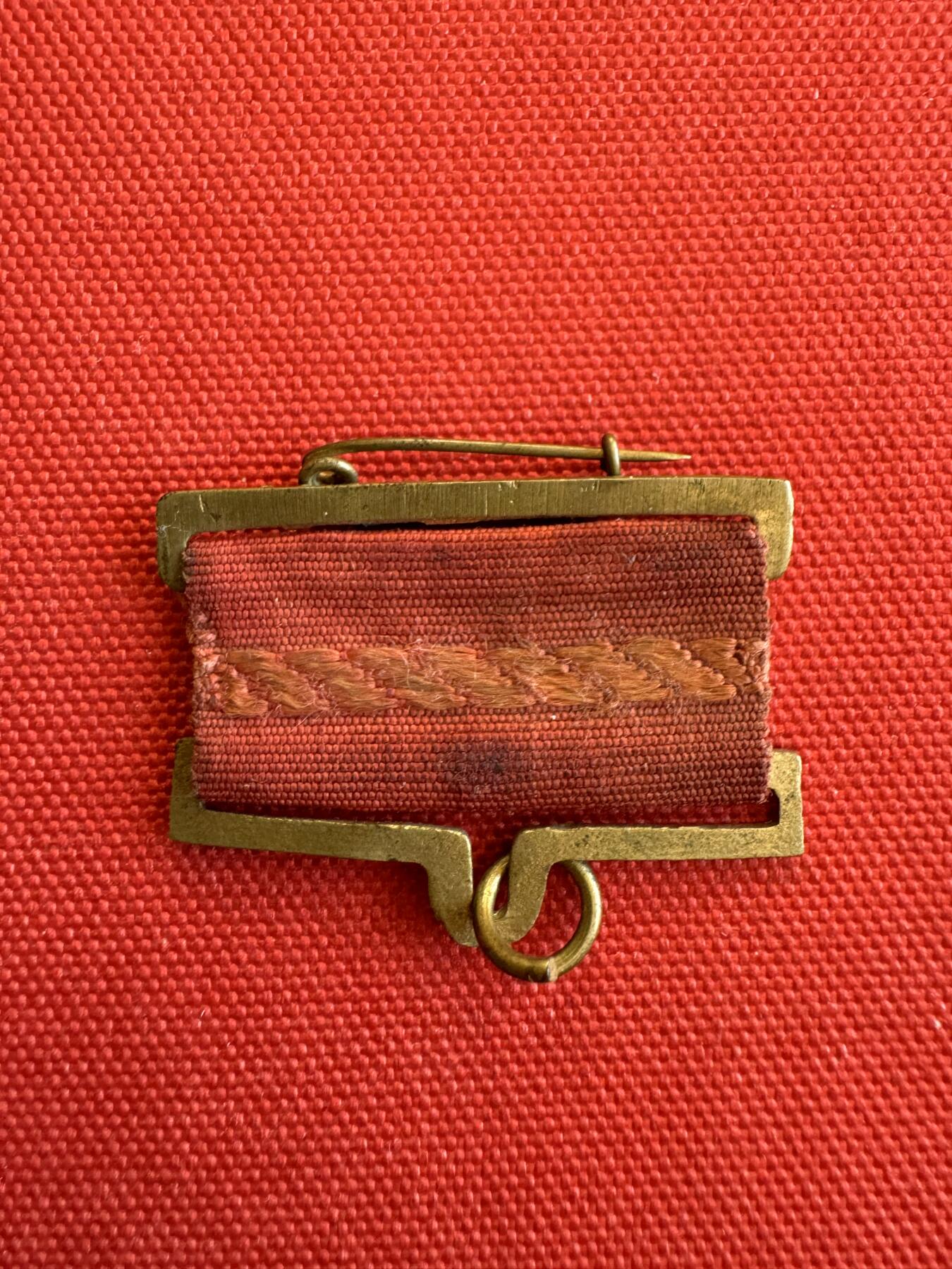 五哥徽章群   11号周二晚上八点4群联拍 上挂