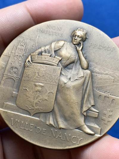 《竞宝斋》第437场 周日，周一2场连拍 （全场包邮） 1909年法国南希世博会纪念铜章 65.5克 49.8mm 丰饶角铜标 带盒