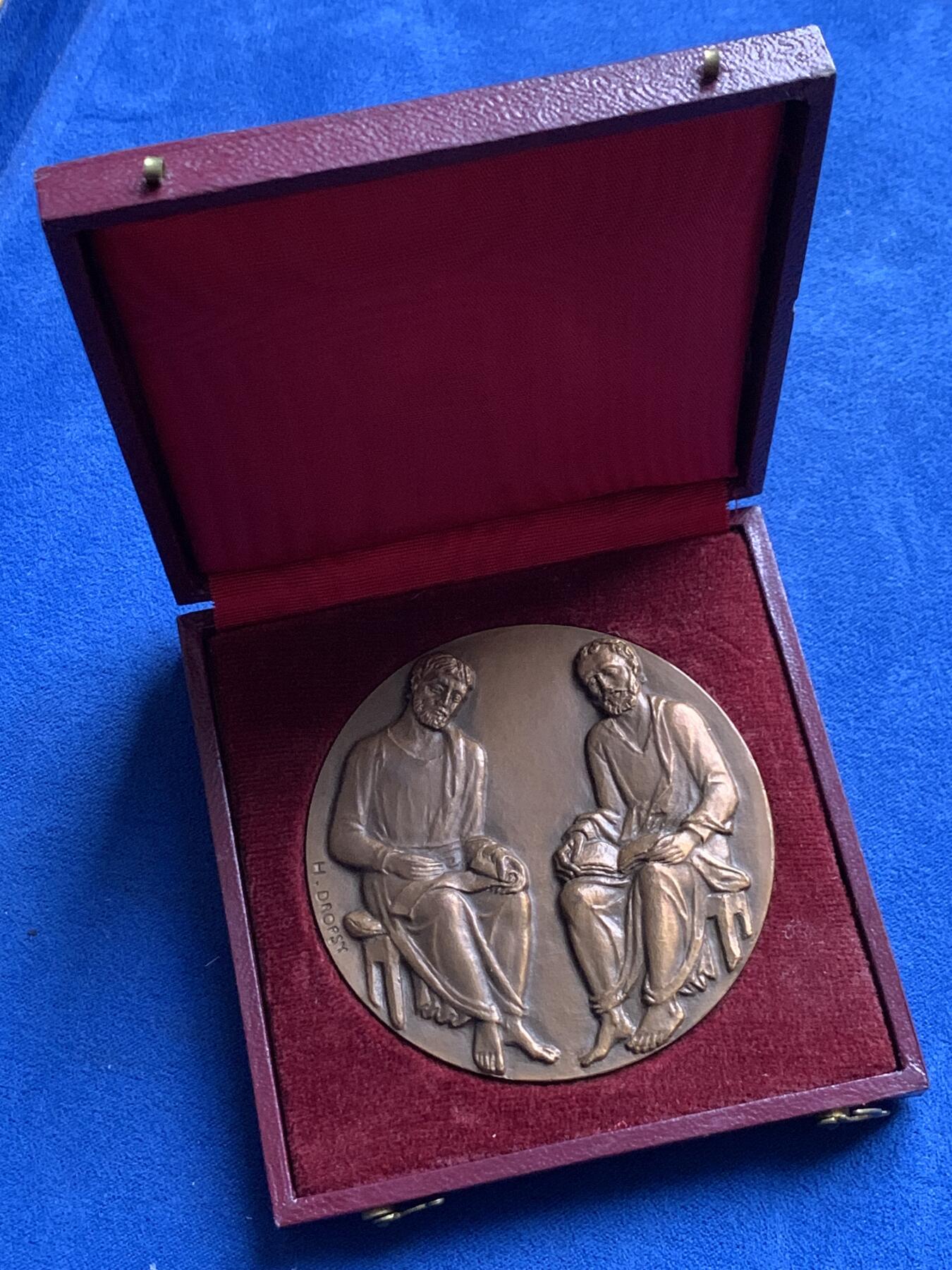 《竞宝斋》第437场 周日，周一2场连拍 （全场包邮） 名家名作 法兰西联盟纪念大铜章  1956年颁发 带盒 150.7克 67.8mm 丰饶角铜标