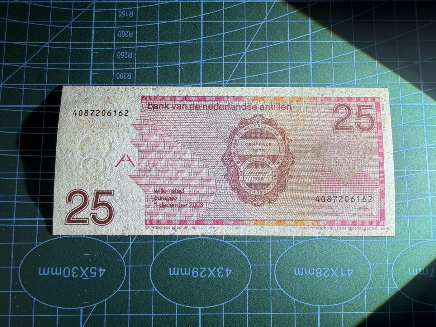 【炜奕收藏】，第五十期 2003年荷属安德烈斯25盾，UNC品相