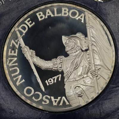 【淘币小摊】实时拍第七百九十五拍   银币套币场   满百包邮可预留二周 每周一统一发货   - 巴拿马1977年20B精制银币 重130克925银 纯银价1323