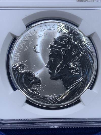 《竞宝斋》第437场 周日，周一2场连拍 （全场包邮） NGC REVERSE PF69 英国2024年不列颠女神2镑1盎司反向精制银币 极少见品种