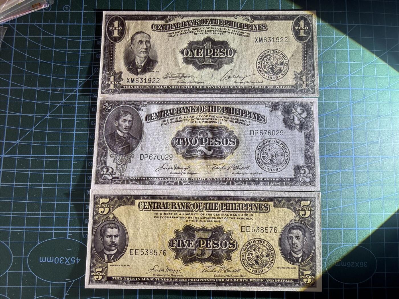 【炜奕收藏】，第五十期 菲律宾早期1-5比索，UNC品相，美钞风格