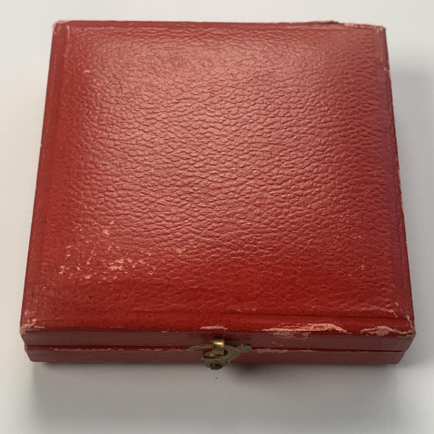 掌中浮雕-藏着的欧洲第041场 法国母爱银章，37mm，22.9g， O.roty雕刻，未刻字，少见！有合适盒子（无法确定是否原盒）