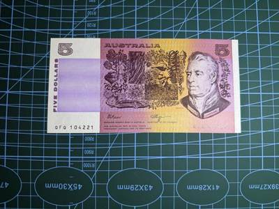 【炜奕收藏】，第五十期 - 1990年澳大利亚5元纸钞，UNC品相
