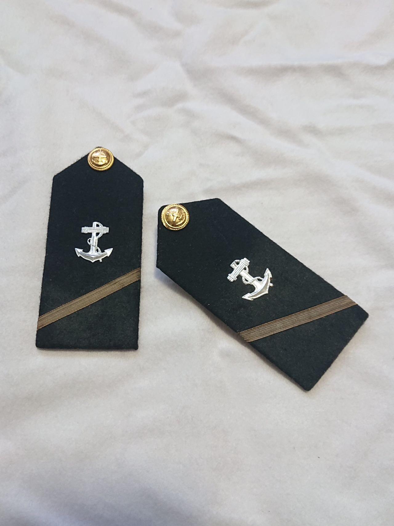 【第壹場】近代勋奖章徽章服饰杂项专场 民国海军官校生简章一副