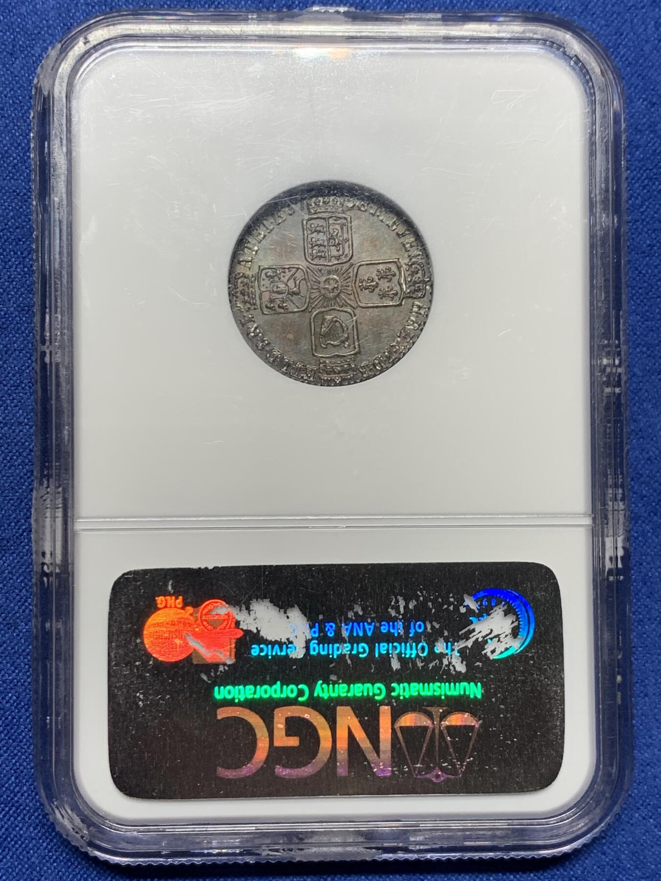 《竞宝斋》第437场 周日，周一2场连拍 （全场包邮） NGC MS63 英国 1758年 乔治二世末年六便士银币 双面原味深彩包浆 镜面感十足 没有黑麻子 全深打 值得关注