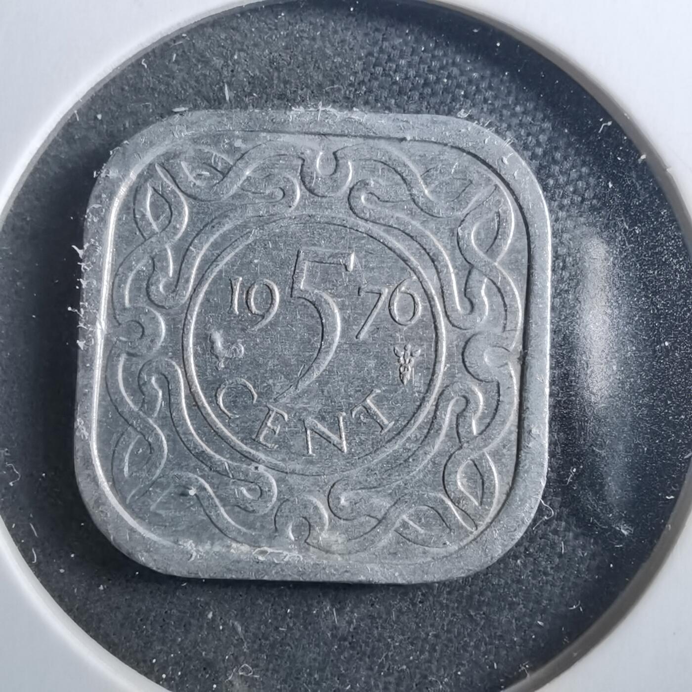 沼泽如烟--第899场 苏里南1976年五分