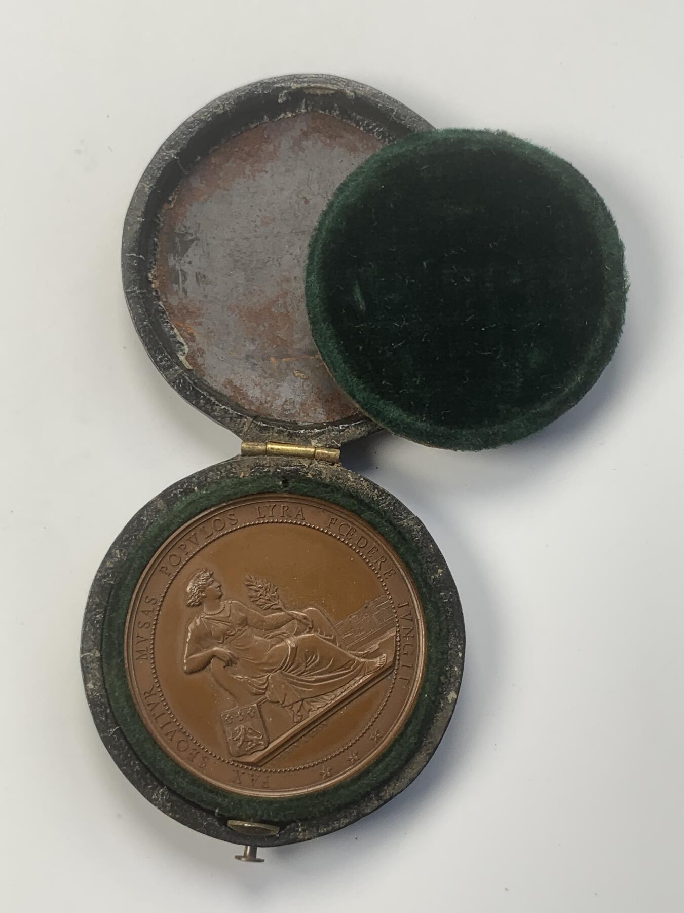 掌中浮雕-藏着的欧洲第041场 1864年5月22日里昂音乐比赛奖牌，40.5mm