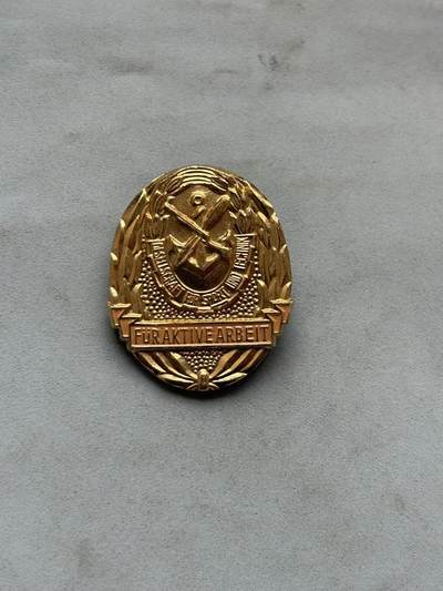 盛世勋华——号角文化勋章邮票专场拍卖第288期 - 东德体育与技术协会（GST）积极工作徽章