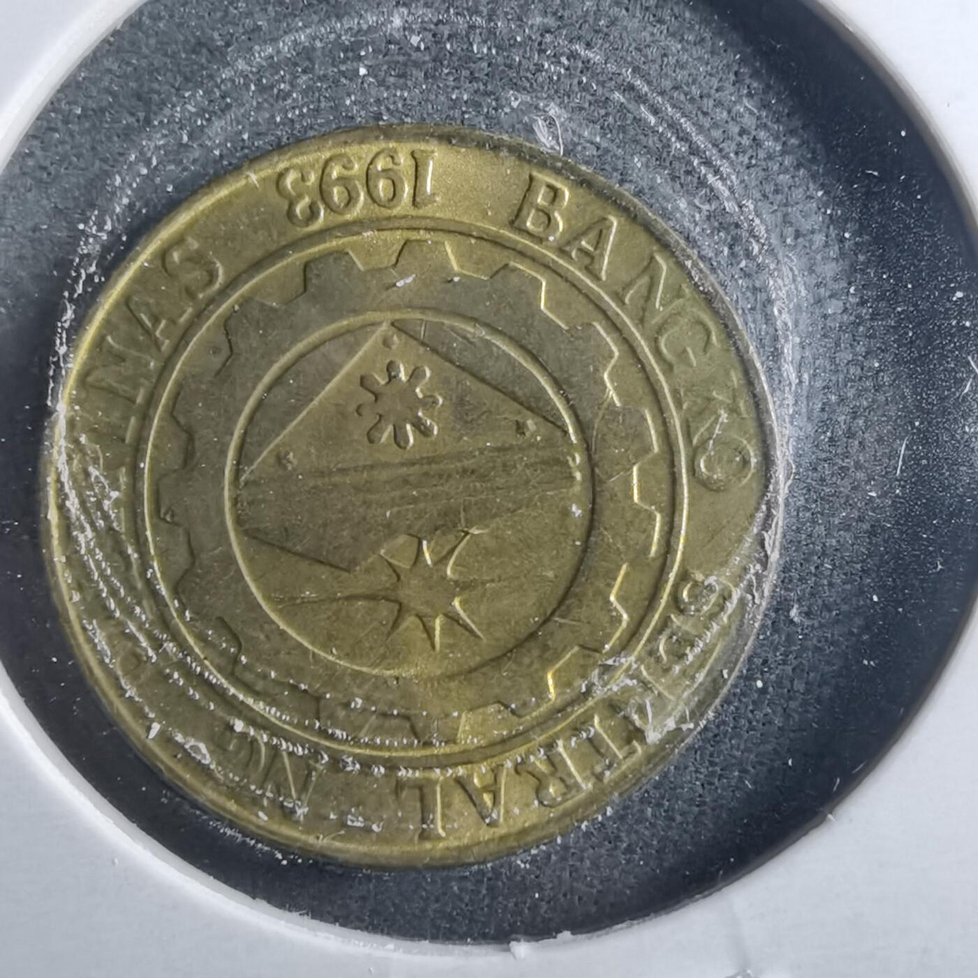 沼泽如烟--第899场 菲律宾1995年25分