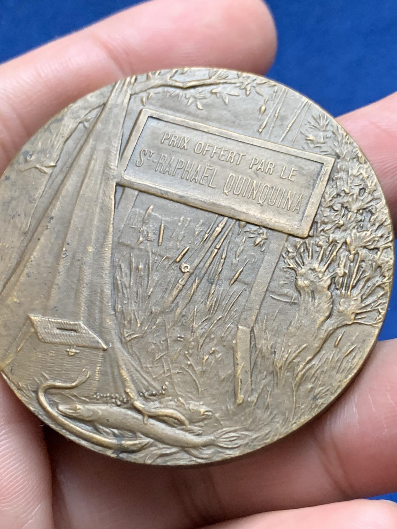 《竞宝斋》第437场 周日，周一2场连拍 （全场包邮） 法国农业部渔业铜章 62.85克 49.6mm 丰饶角铜标 品种少见 景观雕刻清晰