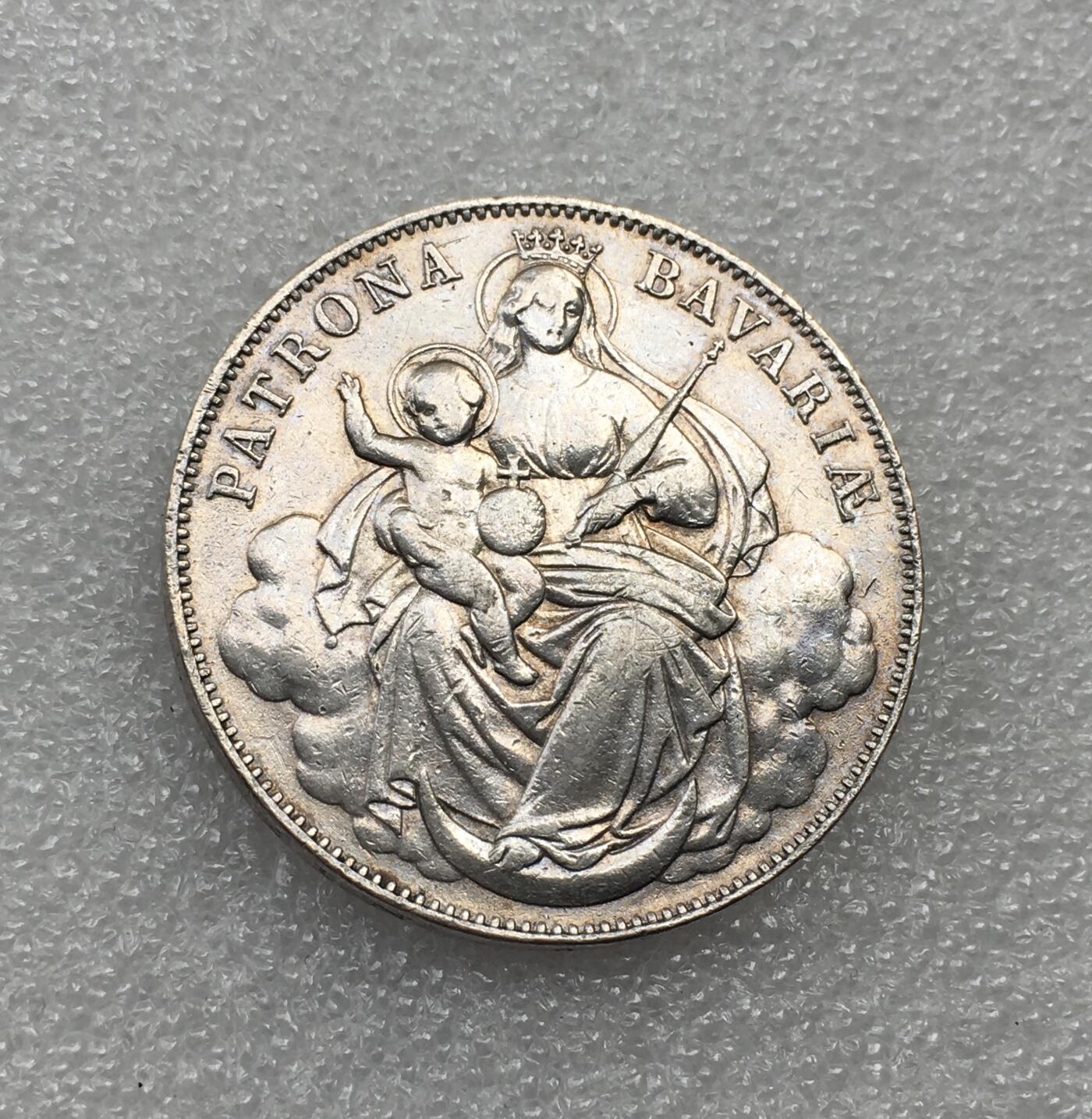 世界钱币专场拍卖 每周二开拍