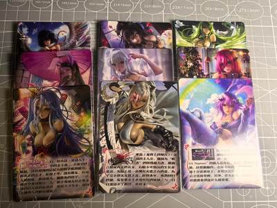 无佣金 不寄存 不收拍 链接少 我只是一个小小的卡牌收藏玩家  满150包邮非偏远  需要多宫大佬请私聊 部分卡牌设有底价（不想玩的那么累，即使有底价也会比市场价便宜的多，懂的自然懂） 拒绝小号抬价 大家放心拍 所有拍品部分套有卡膜 部分卡牌多宫 自制卡牌 不包厂瑕 放大镜 品控 勿拍 流拍商品会循环 感谢大家支持 留个关注 不定时上新 谢谢 - 白花恋诗卡牌 光刻美女9张 展示为卡背