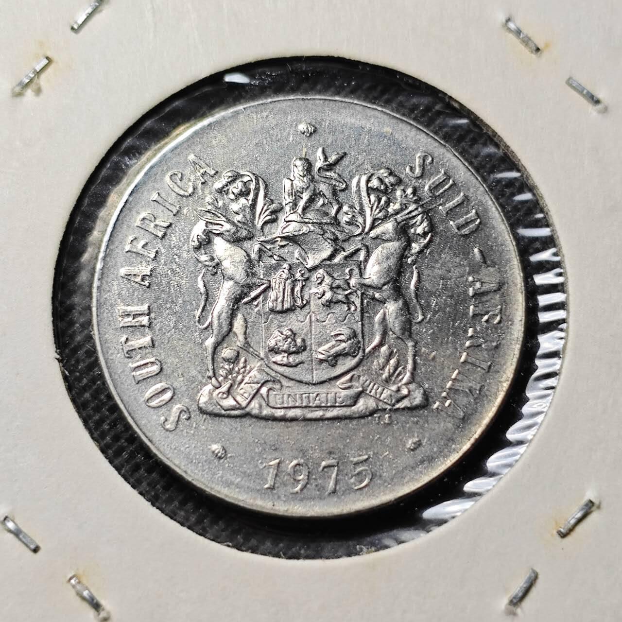 KK钱币收藏小铺  第368场  2月预留时间 周末发货  1975南非50分