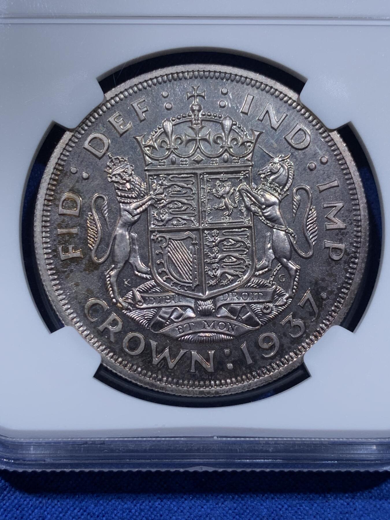 《竞宝斋》第437场 周日，周一2场连拍 （全场包邮） NGC PF63  Cope旧藏 英国1937年乔治六世精制1克朗，出自他的加冕套币。共发行26400套，双面包浆优美，高点略有磨损但是丝毫不掩精制风范。