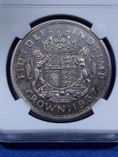 《竞宝斋》第437场 周日，周一2场连拍 （全场包邮） NGC PF63  Cope旧藏 英国1937年乔治六世精制1克朗，出自他的加冕套币。共发行26400套，双面包浆优美，高点略有磨损但是丝毫不掩精制风范。