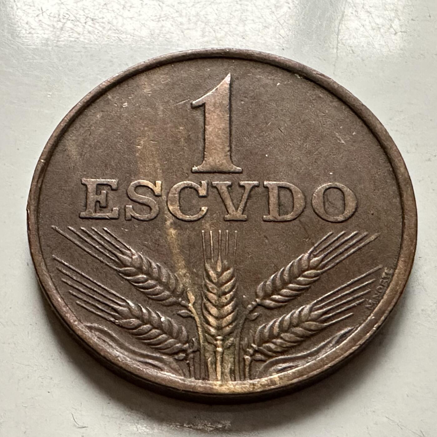 🌹外币初藏🌹🐯2025年第126场  每周二四六晚8️⃣点 接代拍 葡萄牙1975年一埃斯库多