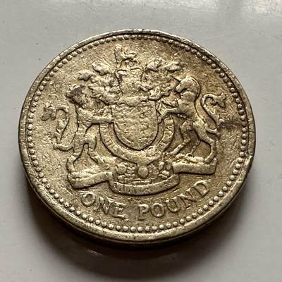 🌹外币初藏🌹🐯2025年第126场  每周二四六晚8️⃣点 接代拍 - 英国1983年一镑