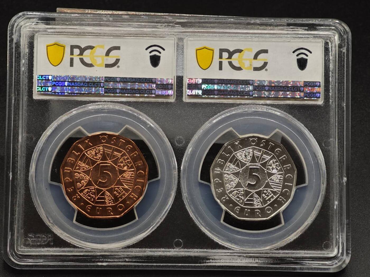 【淘币小摊】实时拍第七百九十五拍   银币套币场   满百包邮可预留二周 每周一统一发货   （少见）2022年奥地利5欧银铜币封装 新年系列-幸福是只鸟 8.41克925银 银币发行量5万 银币PCGS MS70冠军分 铜币PCGS MS69RD