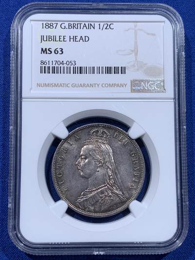 《竞宝斋》第437场 周日，周一2场连拍 （全场包邮） NGC MS63 1887年英国维多利亚高冠半克朗银币 车轮转光 非常漂亮的英伦原味五彩老包浆