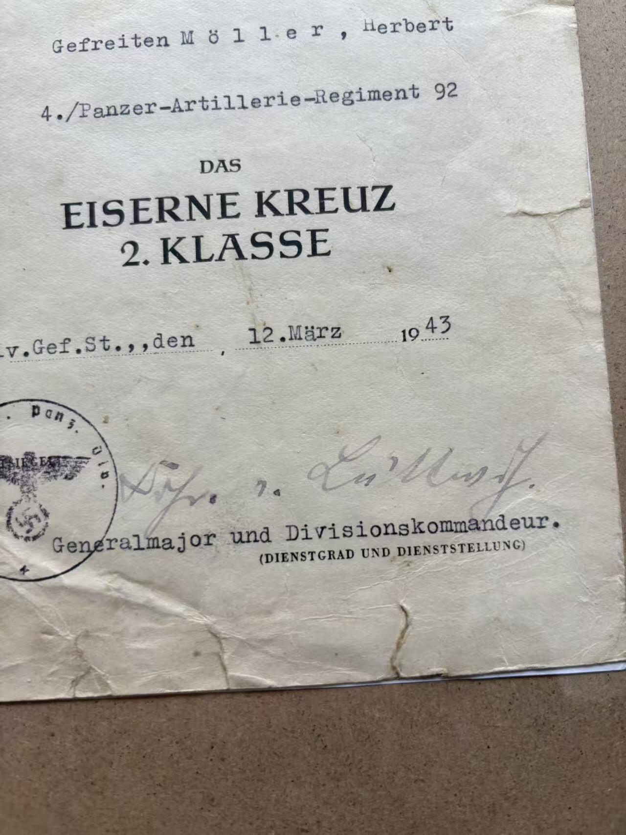 盛世勋华——号角文化勋章邮票专场拍卖第288期 德国（1939）二级铁十字勋章证书 授予第92装甲炮兵团赫伯特·莫勒下士 第20装甲师师长威廉·里特·冯·托马签名