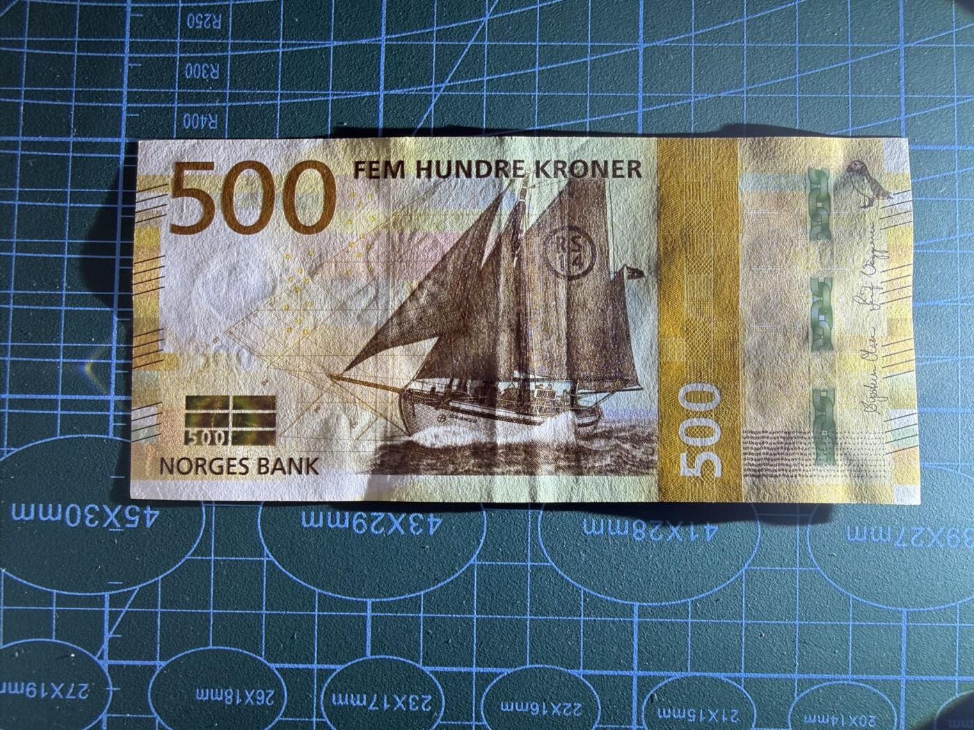 【炜奕收藏】，第五十期 2018年挪威500克朗，AU品相