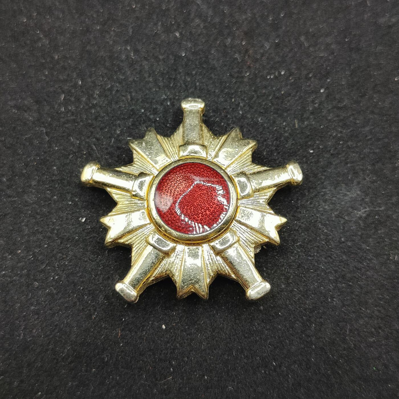 0元起拍勋章 第309期 咸鱼国勋章拍卖专场 11月12日（周三）下午6：00开始