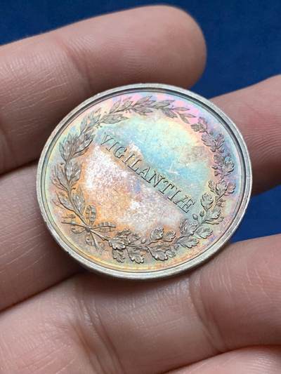 《竞宝斋》第437场 周日，周一2场连拍 （全场包邮） 比利时图尔奈市议会纪念银章 12.65克 32mm