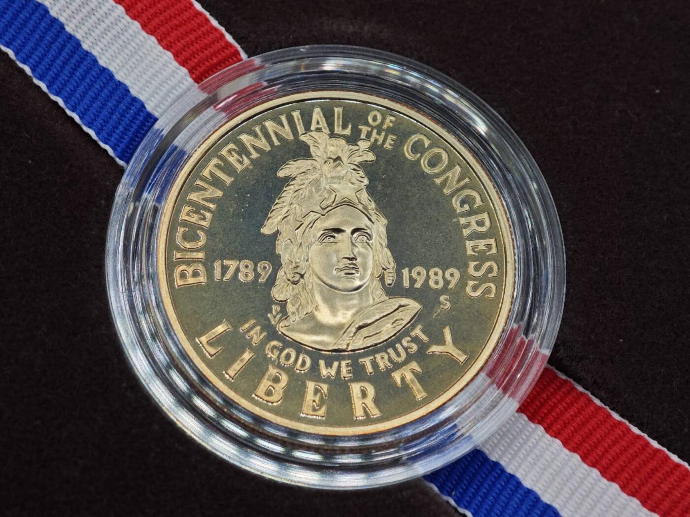 【淘币小摊】实时拍第七百九十五拍   银币套币场   满百包邮可预留二周 每周一统一发货   美国1989年宪法200周年纪念银币镍币套含一元银币26.7克900银 银价264