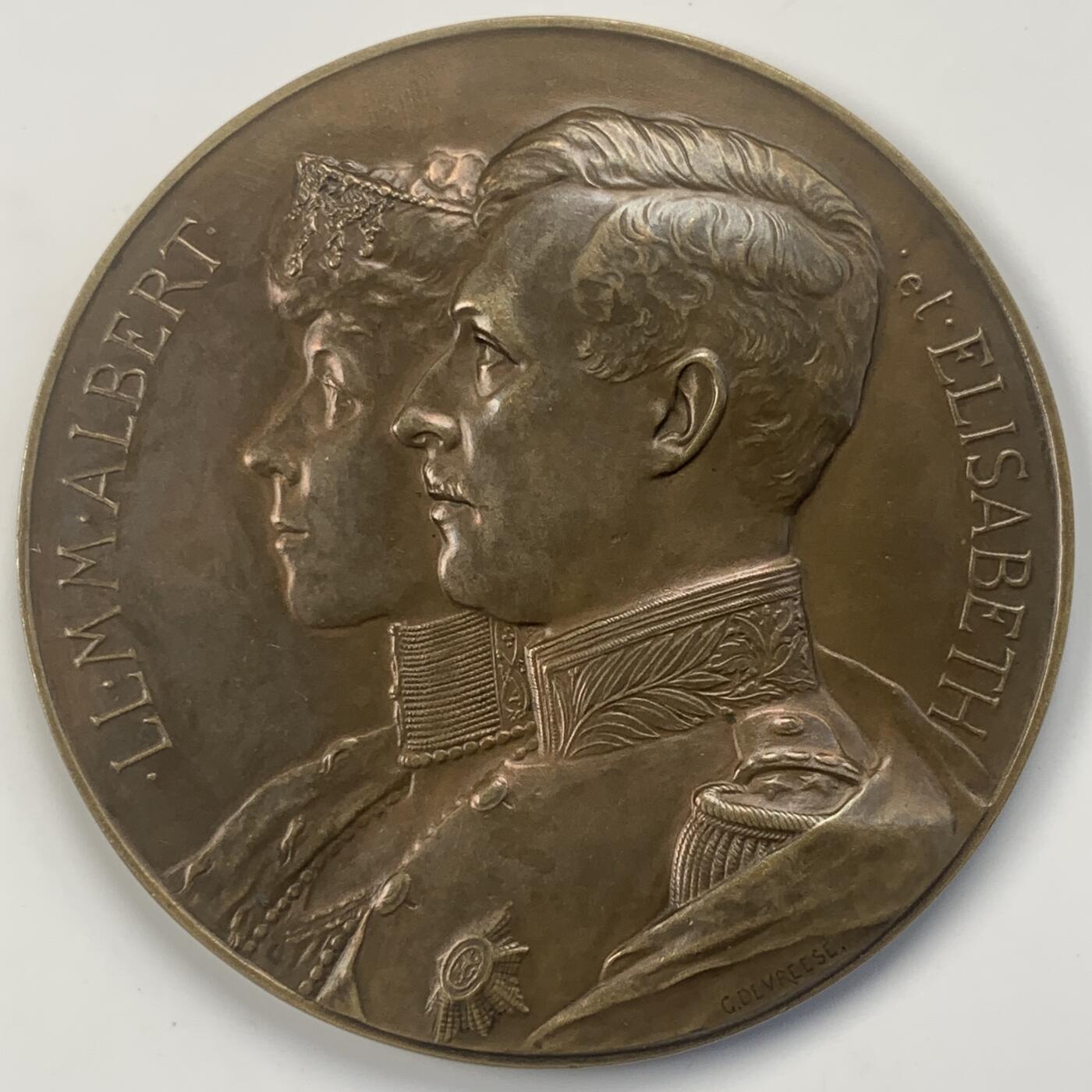 掌中浮雕-藏着的欧洲第041场 1910年比利时阿尔伯特伊丽莎白纪念铜章 ，70mm