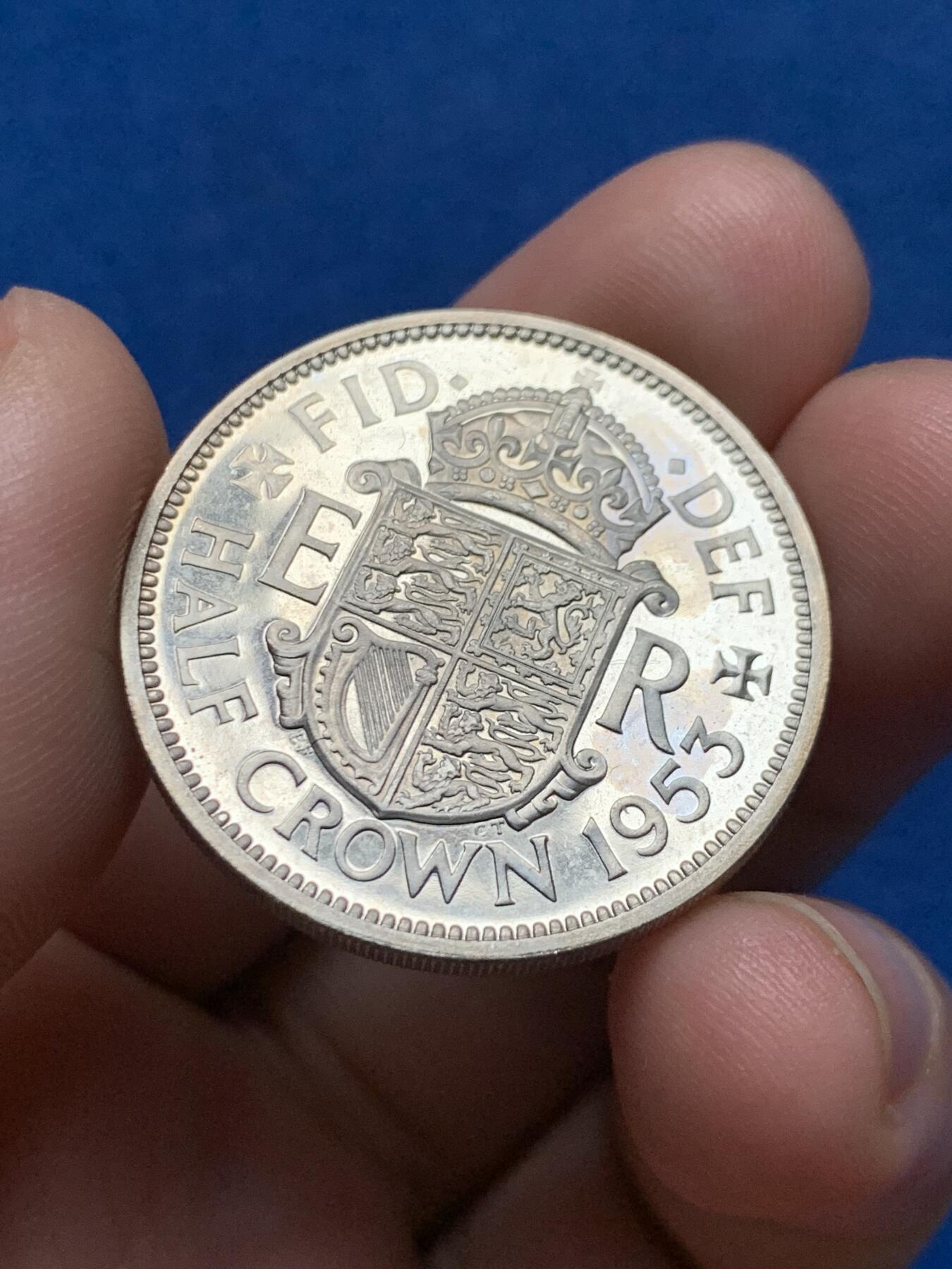 《竞宝斋》第437场 周日，周一2场连拍 （全场包邮） 英国1953年伊丽莎白二世加冕首年精制半克朗