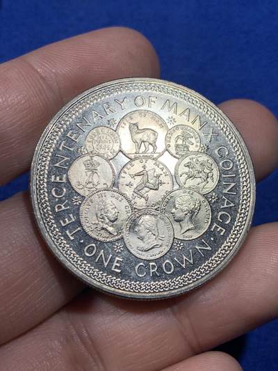 《竞宝斋》第437场 周日，周一2场连拍 （全场包邮） 1979年马恩岛货币300周年1克朗纪念币 带盒