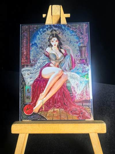 无佣金 不寄存 不收拍 链接少 我只是一个小小的卡牌收藏玩家  满150包邮非偏远  需要多宫大佬请私聊 部分卡牌设有底价（不想玩的那么累，即使有底价也会比市场价便宜的多，懂的自然懂） 拒绝小号抬价 大家放心拍 所有拍品部分套有卡膜 部分卡牌多宫 自制卡牌 不包厂瑕 放大镜 品控 勿拍 流拍商品会循环 感谢大家支持 留个关注 不定时上新 谢谢 - 奇点卡牌 ◤落凡尘◥  息妫-衿