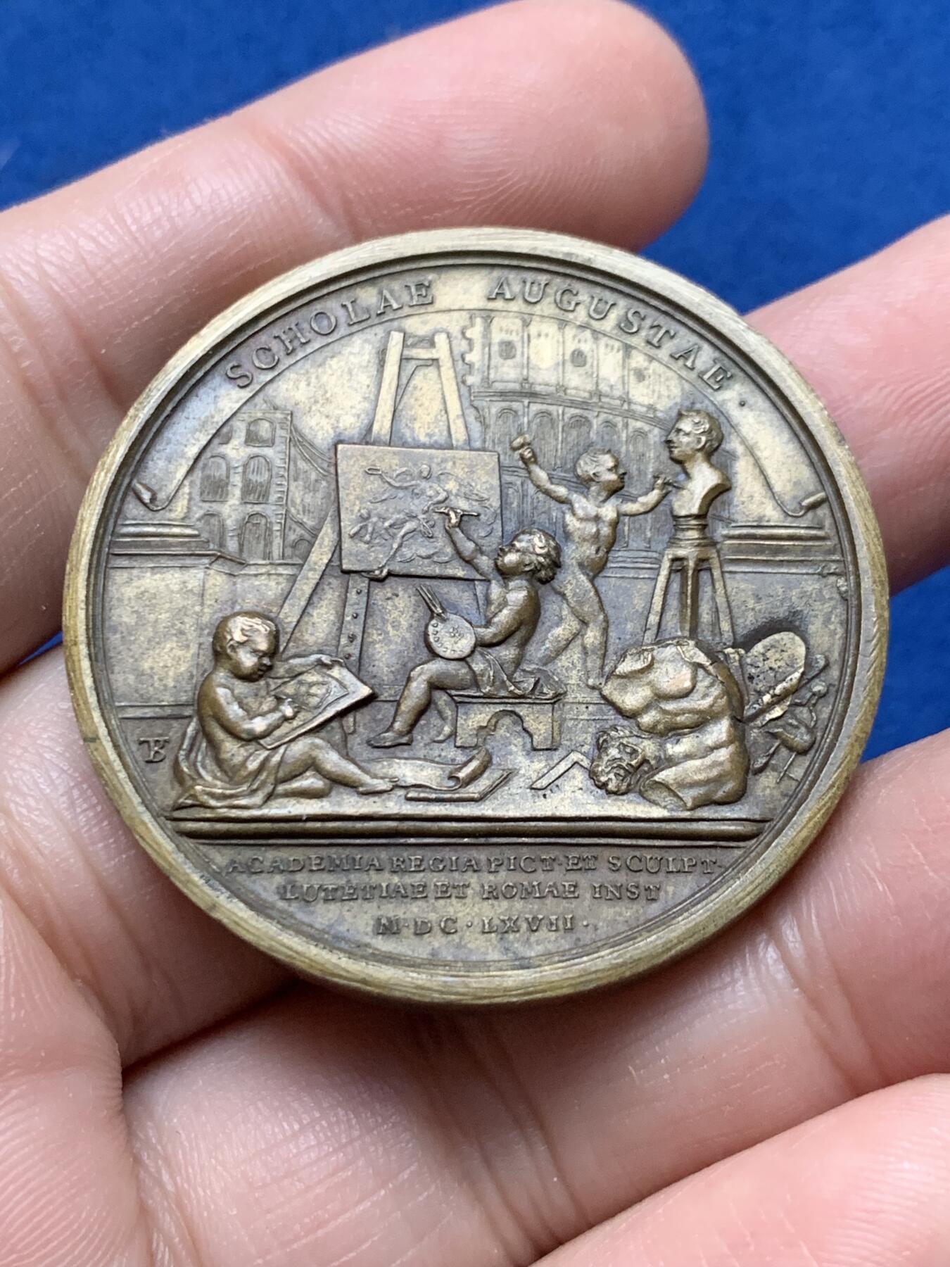 《竞宝斋》第437场 周日，周一2场连拍 （全场包邮） 法国路易十四像-绘画与雕塑学院铜章 32.4克 41mm 早期无边铭