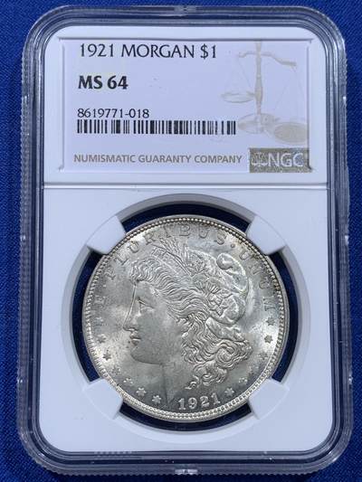 《竞宝斋》第437场 周日，周一2场连拍 （全场包邮） - NGC MS64 美国1921年摩根银币，BU转光好品。
