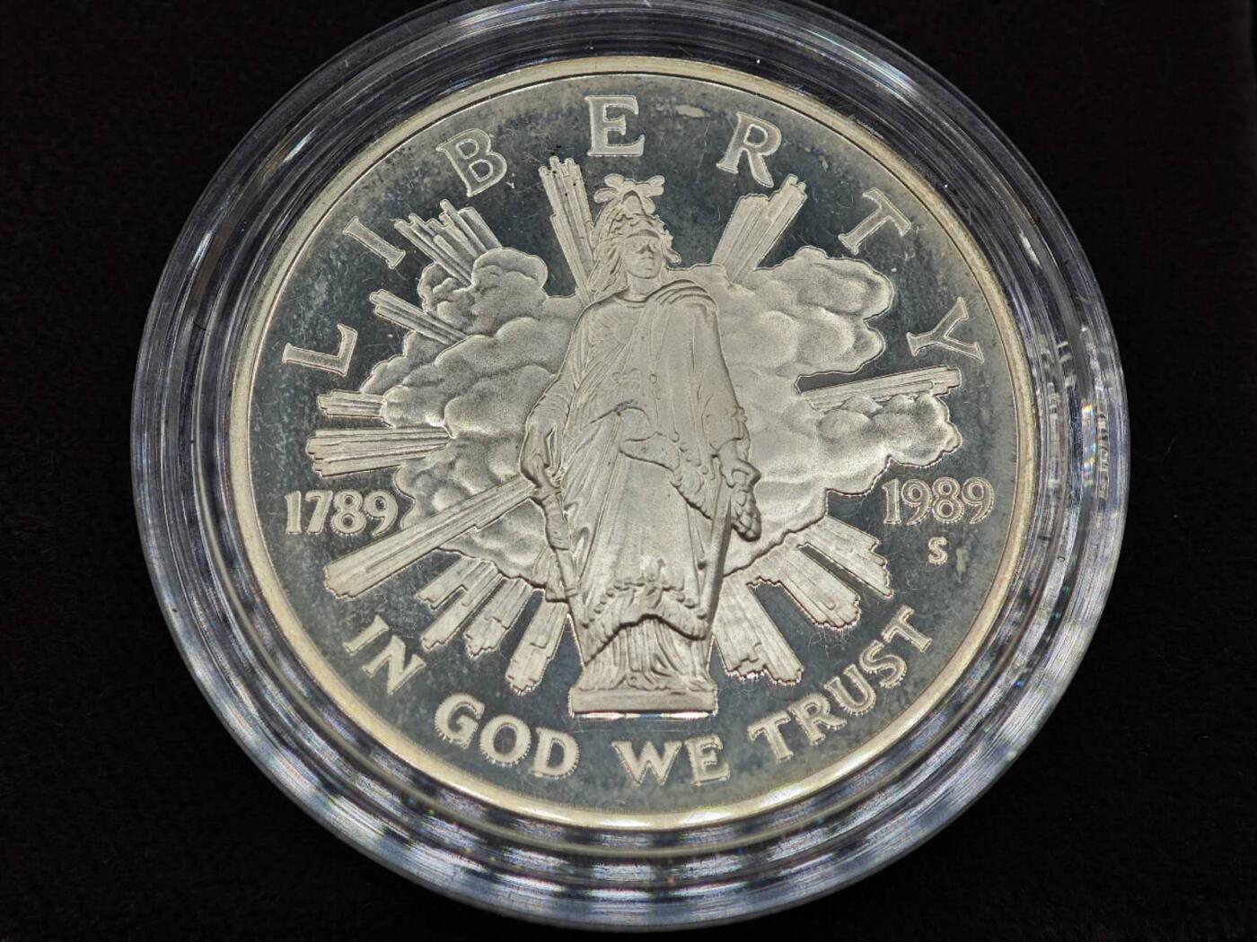 【淘币小摊】实时拍第七百九十五拍   银币套币场   满百包邮可预留二周 每周一统一发货   美国1989年宪法200周年纪念银币镍币套含一元银币26.7克900银 银价264