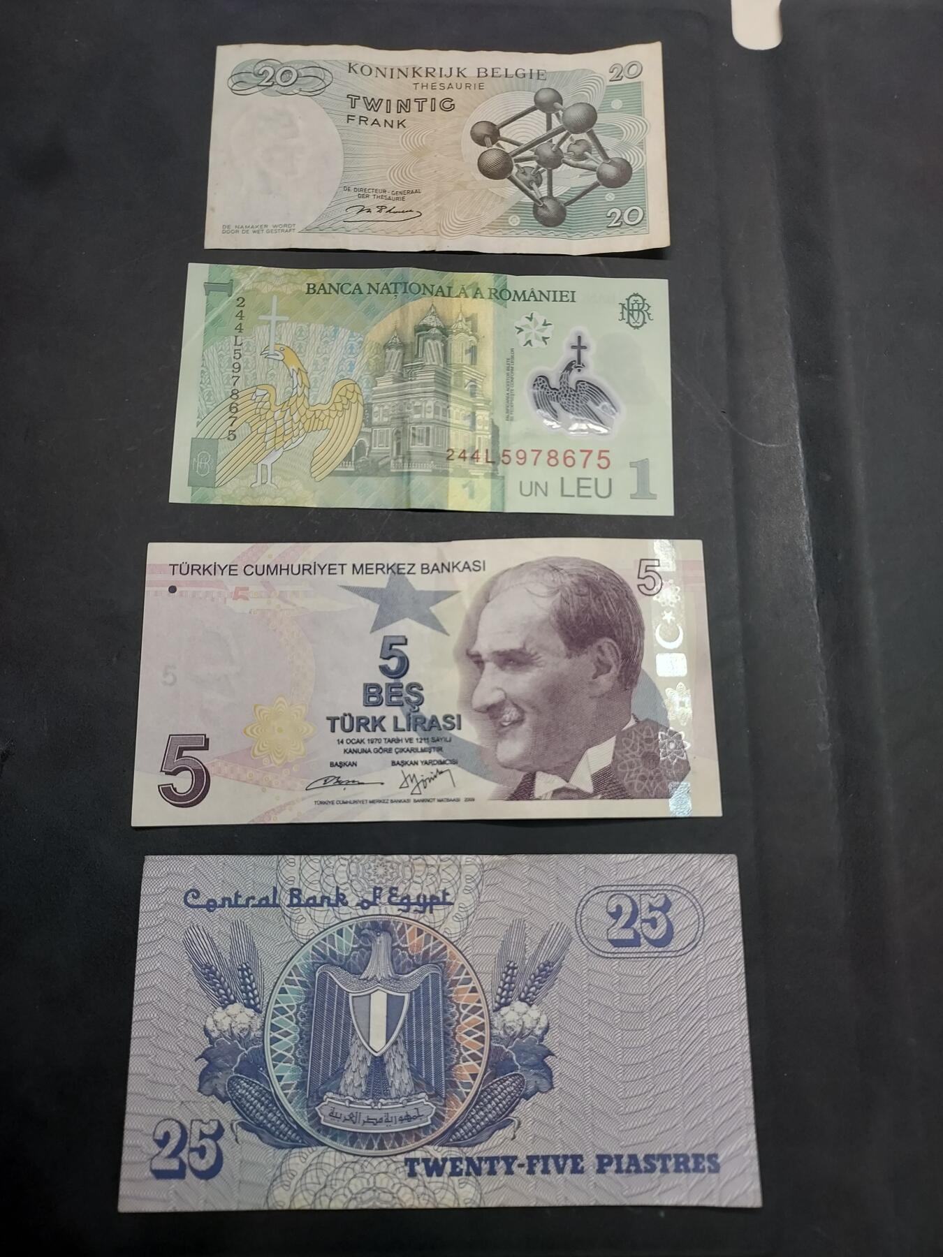 博彦收藏  11月15日 8点 钱币专场 比利时等外国纸币4枚 流通品