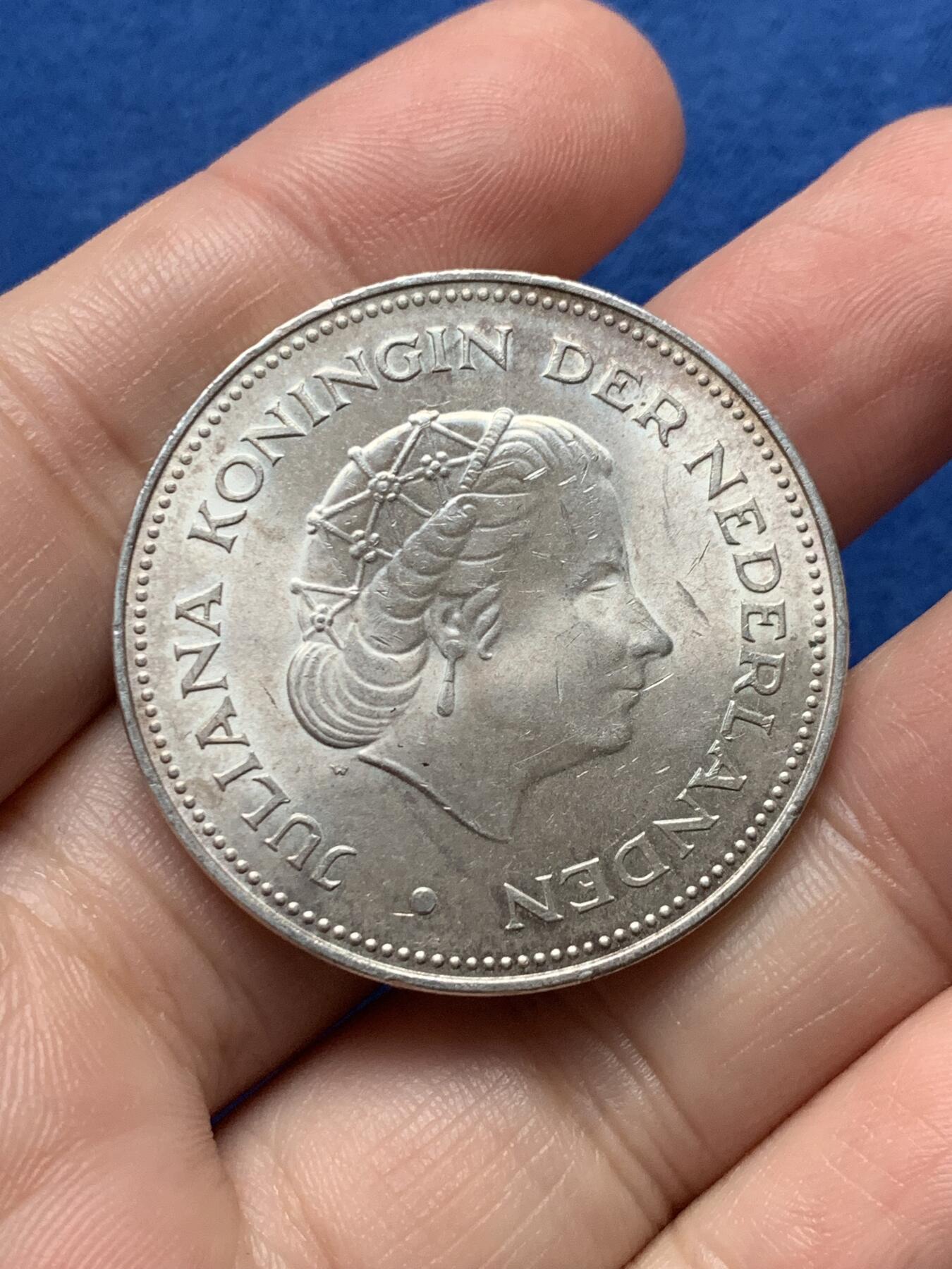 《竞宝斋》第437场 周日，周一2场连拍 （全场包邮） 荷兰1970年荷兰解放25年周年10盾纪念银币 25g 720银