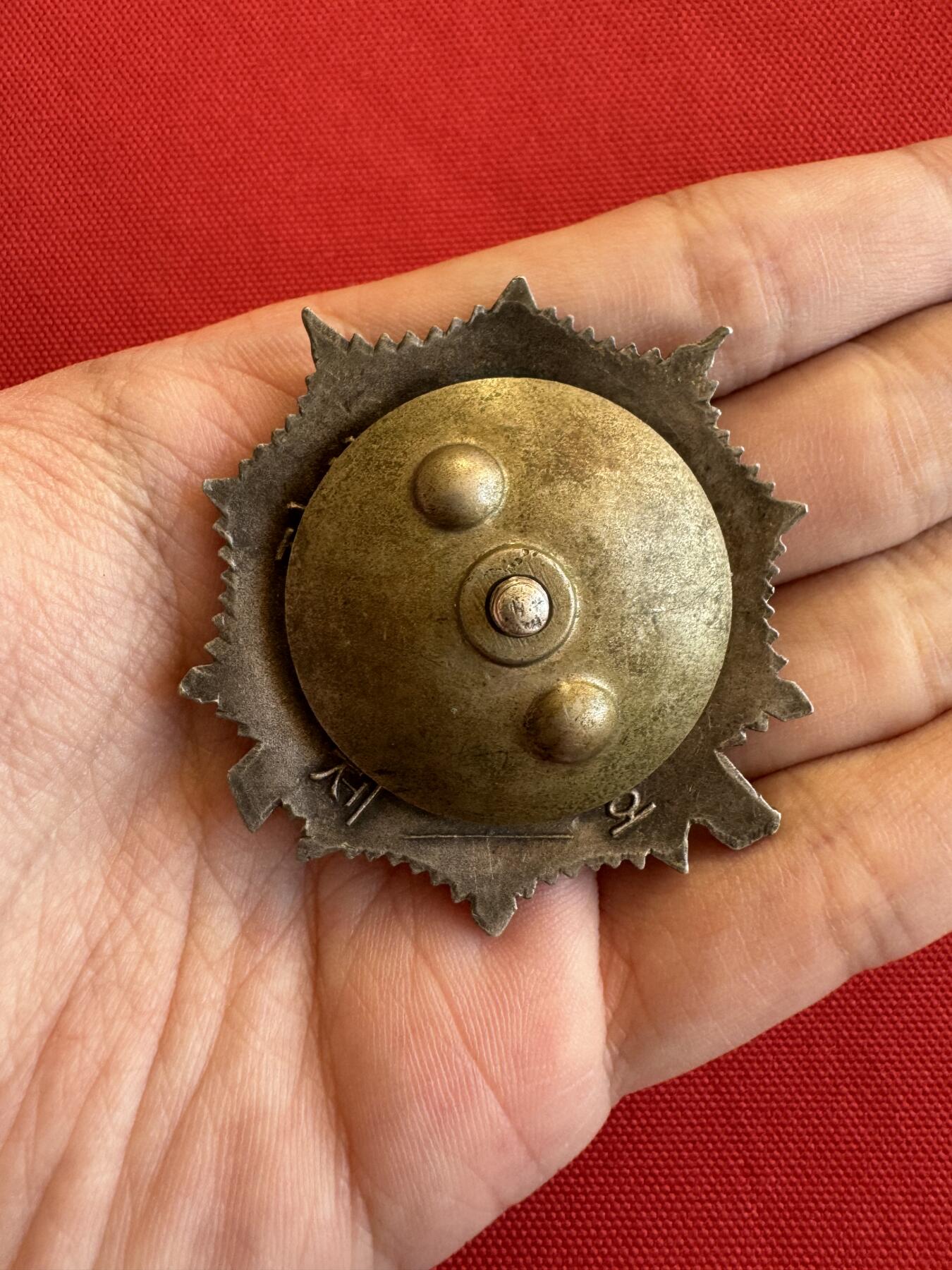 五哥徽章群   11号周二晚上八点4群联拍 银章